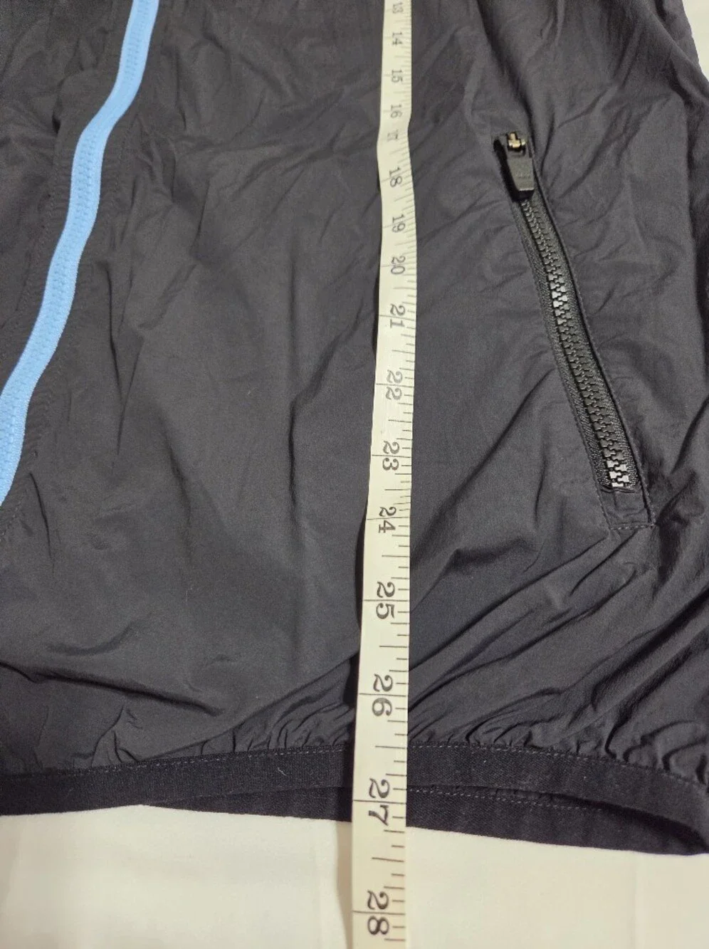 Redvanly Foster Windbreaker Lightweight Men's Black Jacket with Blue Trim. Sz M.